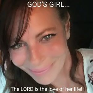 Welcome to 'Divine by Design Dresses & makeup!